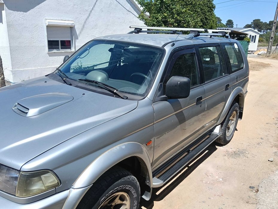 MITSUBISHI PAJERO SPORTWAGON