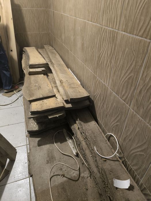 Дерево пиломатеріали дуб ,горіх ясень 1.5 куба