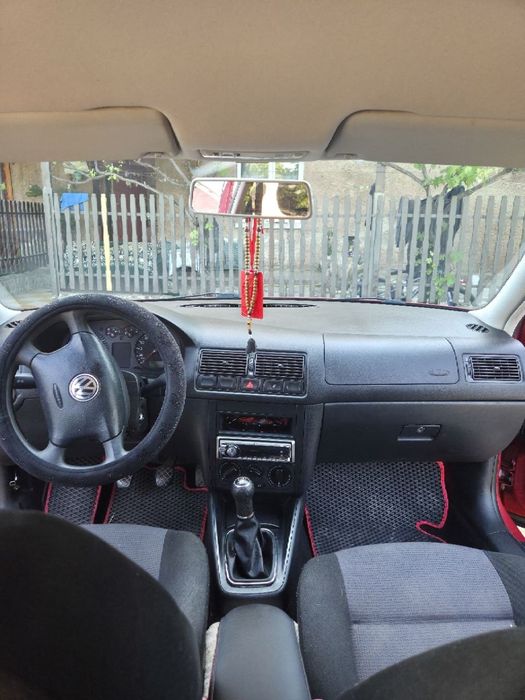 Volkswagen Golf  2001