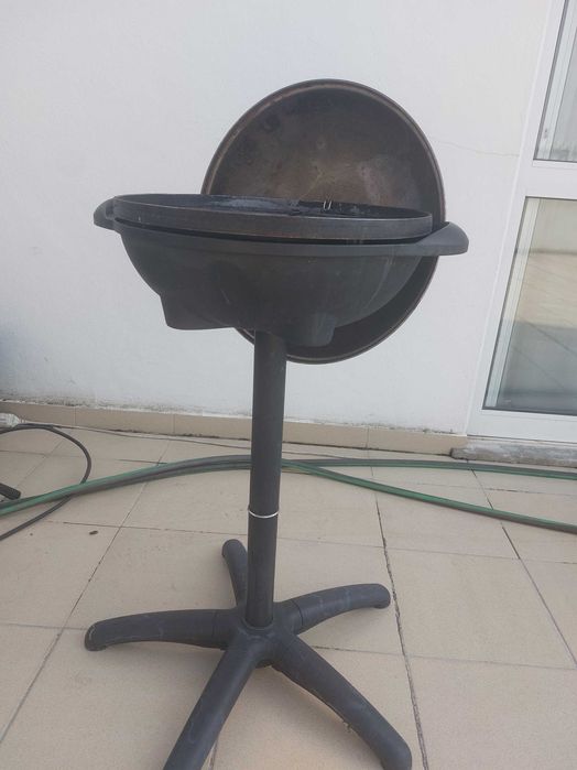 Grelhador Elétrico com Potência Regulável – 1400 a 1600W