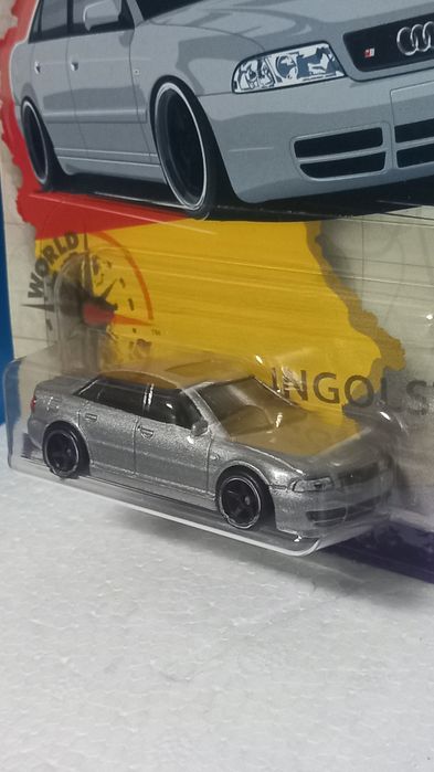 Audi s4 quattro (rodas de borracha)