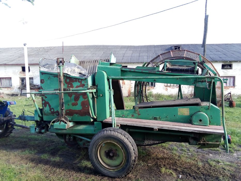 Картоплекомбайн.