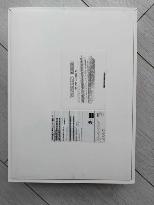 Macbook Air M2 - 256 gb / 8 GB