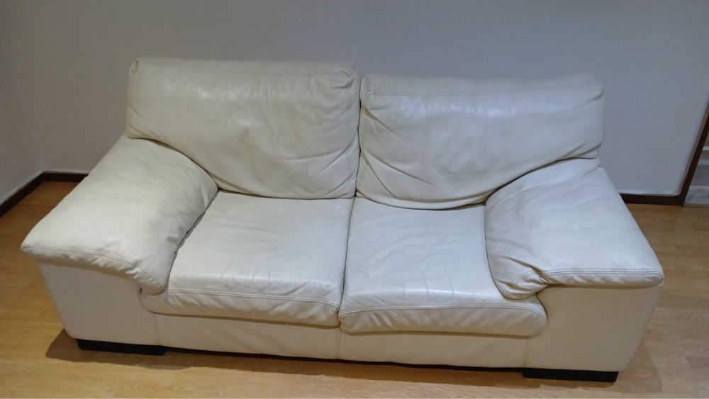Sofas em pele genuina