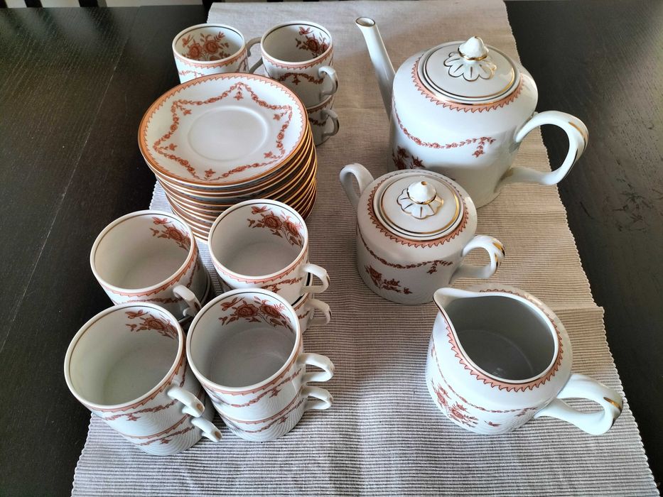 Vista Alegre Tea Set430180315883130881