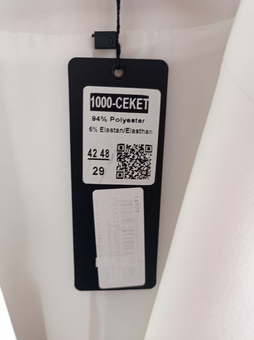 Білий піджак абсолютно новий