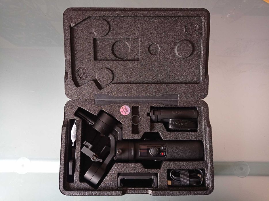 Estabilizador Gimbal ZHIYUN Crane M2 (Punho Individual - 3 eixos)