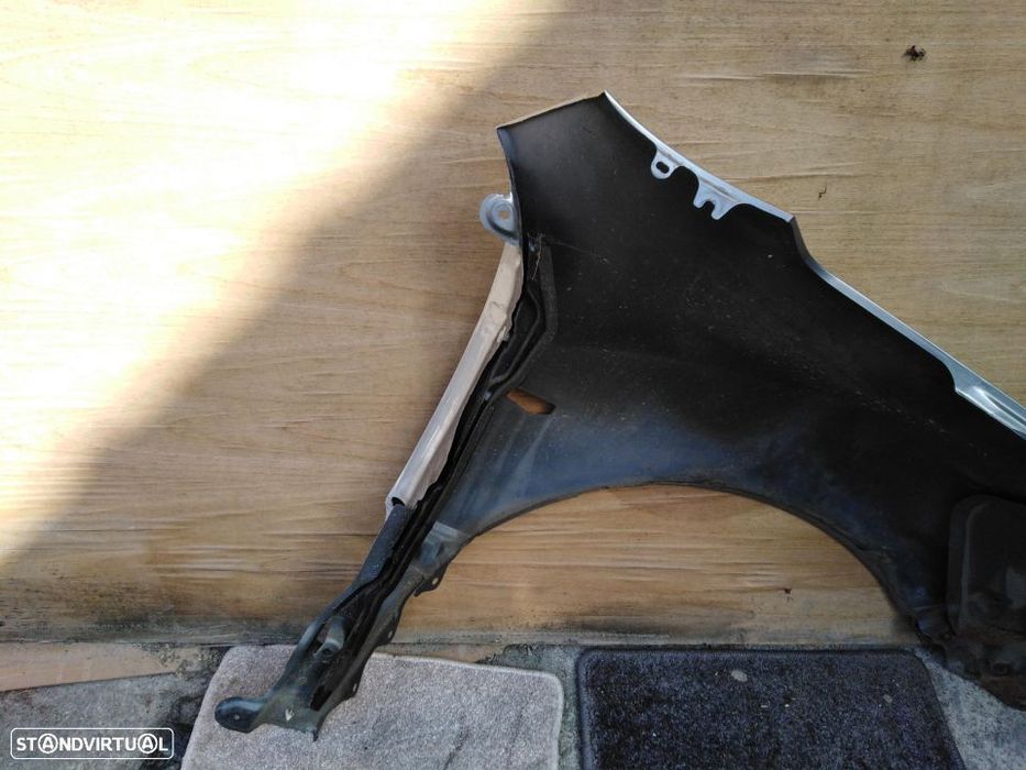 Guarda-lamas esquerdo mazda 6 ano 2009