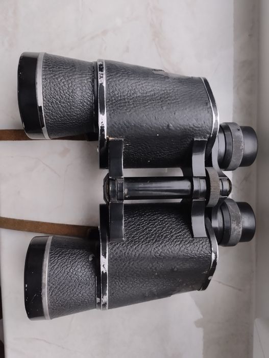 Продаю два бинокля.