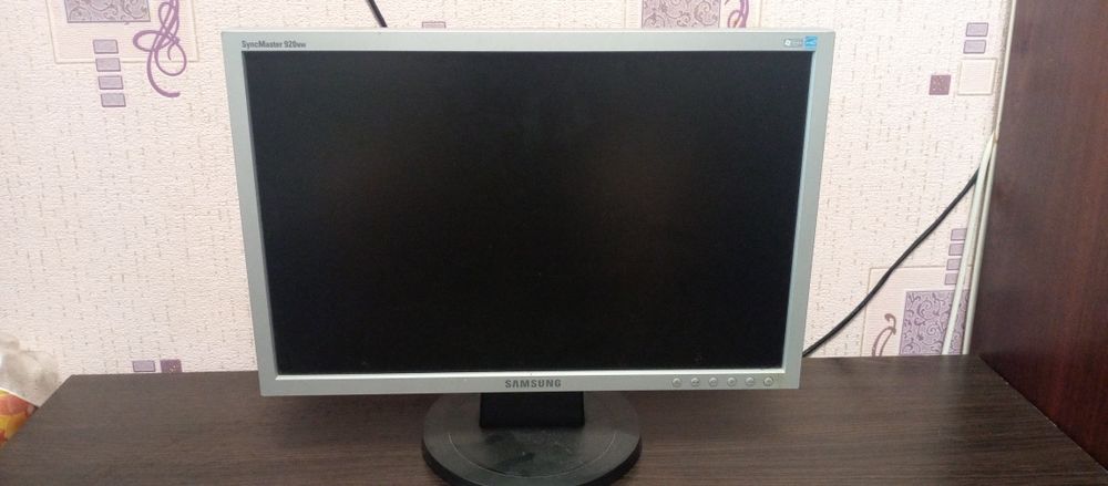 Монитор Samsung SyncMaster 920NW