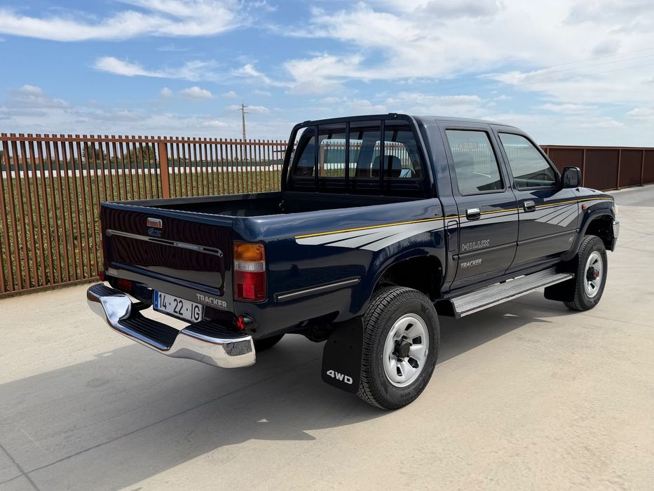 Toyota Hilux 2.4 D LN145LPT Cab Dupla