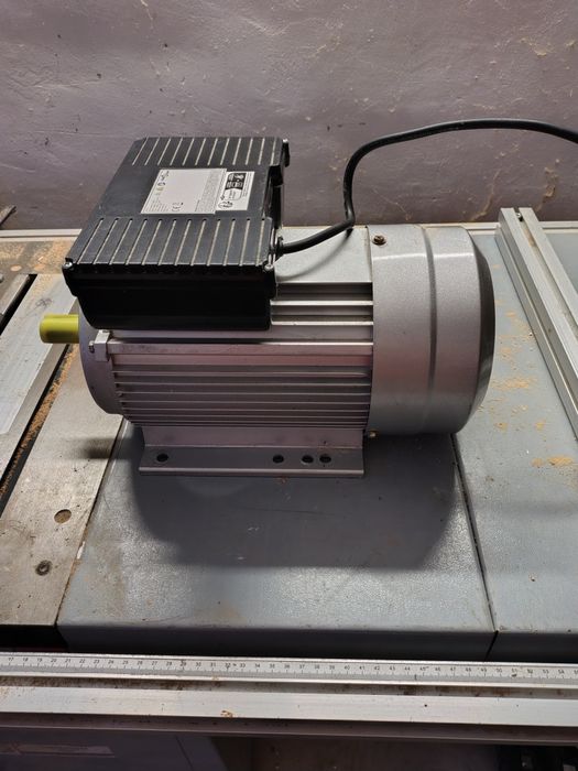 Silnik elektryczny jednofazowy