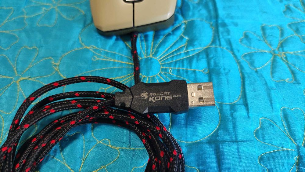 Rato Roccat Kone Pure 5000 dpi