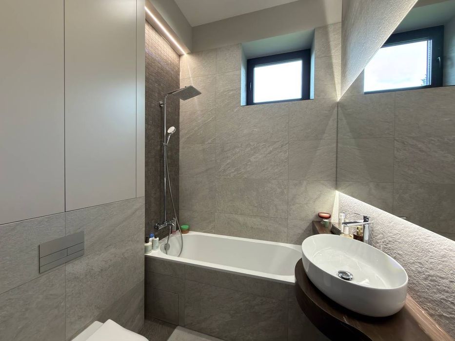 Сучасний дизайнерський будинок 275 м² на 15 сотках у Биківні, Київ