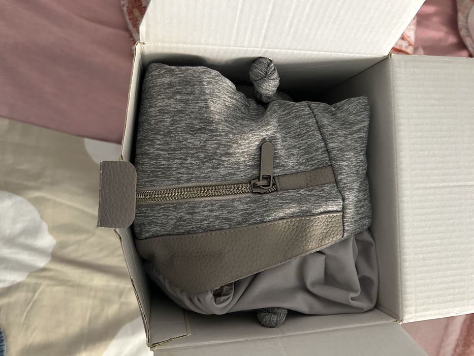 Porta-bebé chicco Boppy Comfyfit Evolution Cinza