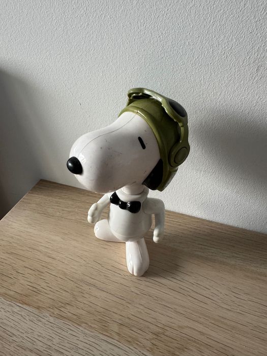Figura do Snoopy – cerca de 20 cm, decoração colecionável