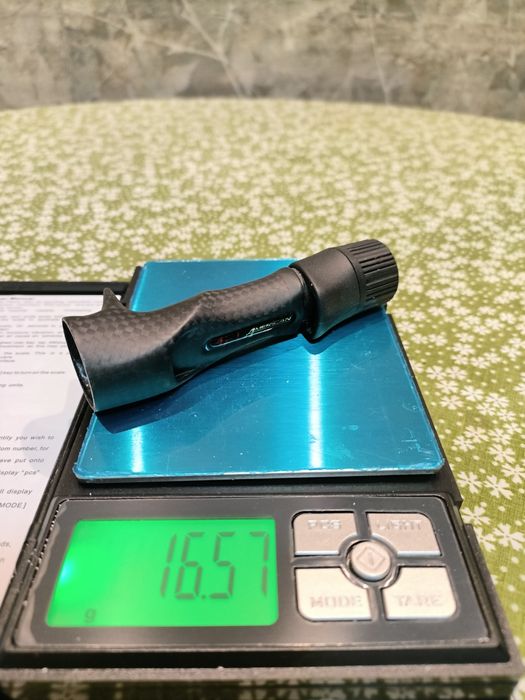 Родбілдінг спінінговий карбоновий катушкотримач American Tackle