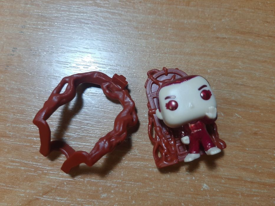 Обмен киндеров Очень странные дела