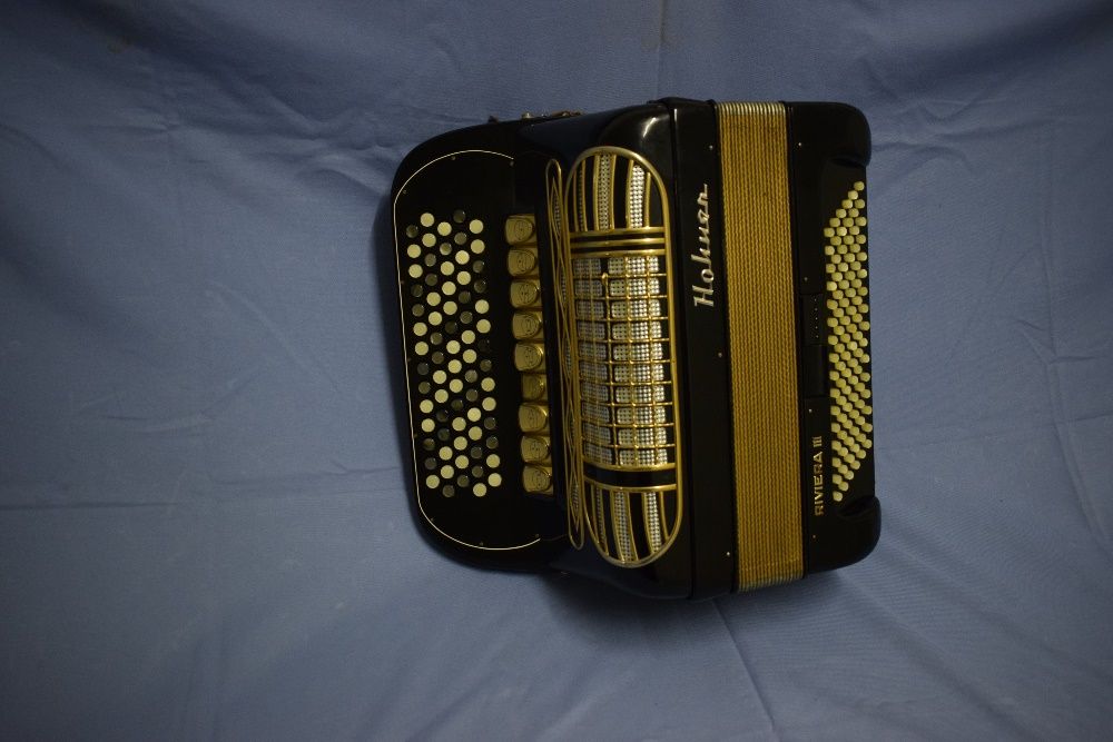 Acordeao hohner Riveira III 3 Voz 96 Baixos, N .194