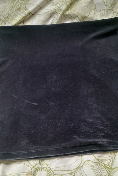 Welurowa spódnica mini