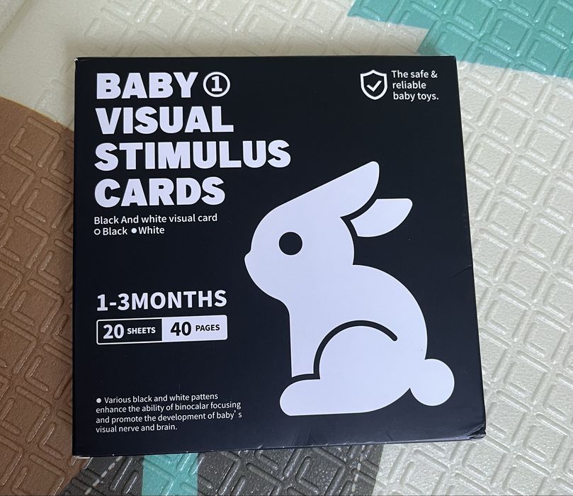 Набір чорно-білих контрасних карток для немовлят
