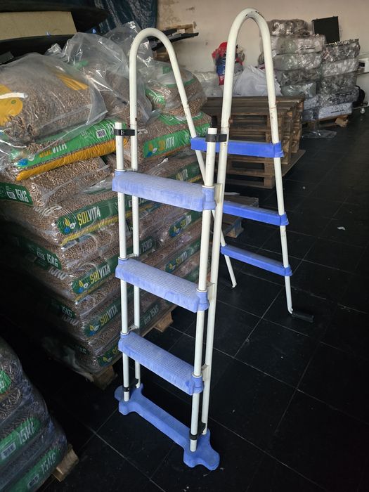 Escada piscina como novo