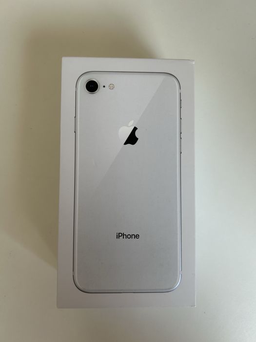 iPhone 8 64GB Silver | 100% sprawny | Pudełko + 2 etui GRATIS