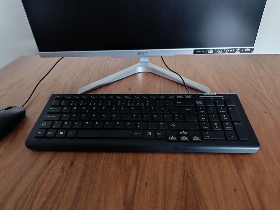 Acer Aspire C24 AIO + Teclado e Rato All in One
