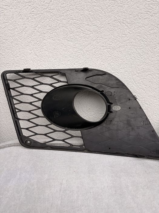Grelha e farol nevoeiro seat leon 1p Fr