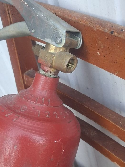 Запірно-пусков. пристр. вогнегасника,+ вогнегасник вуглекислотний ОУ-3