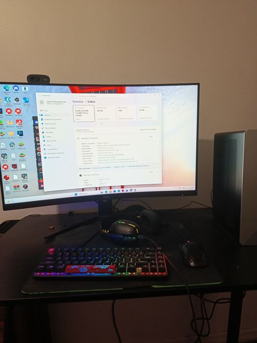 Complete gaming setup for sale.514104020005693441