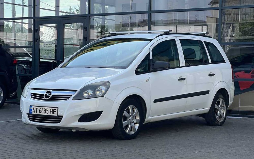 Opel Zafira 2009 року