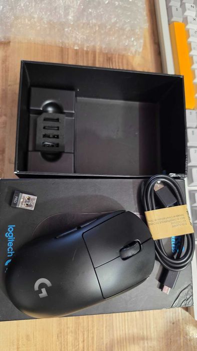 Миша Logitech G PRO Wireless