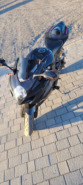 Suzuki GSX R  1000 K7