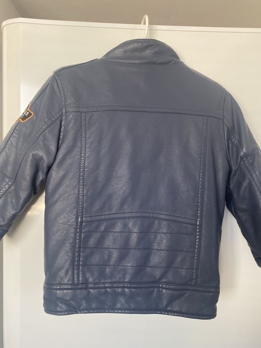 Курточка утеплена осінь-весна