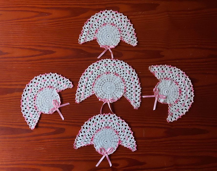 Set of NEW Doilies