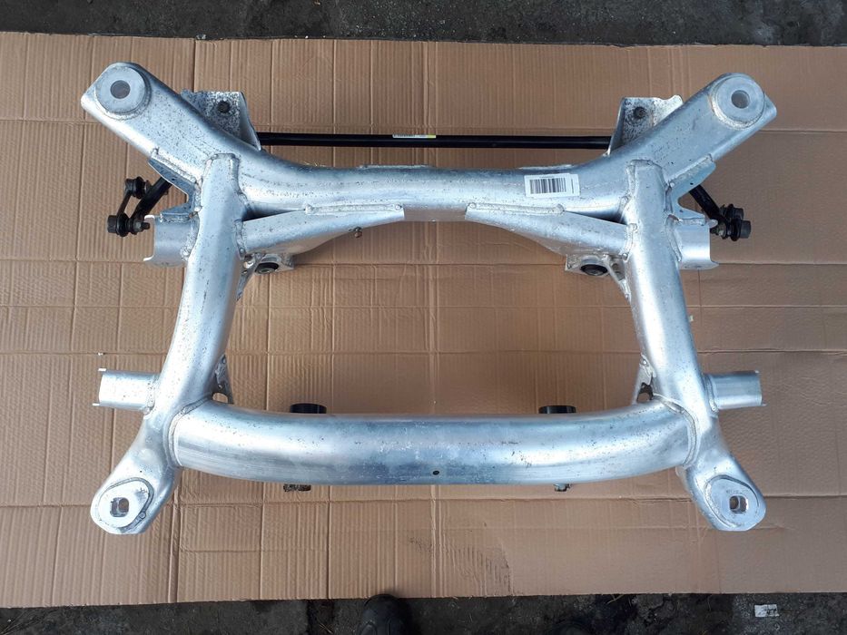 Kołyska Sanki Wózek Tył bmw m5 f10 v8 4.4 560km