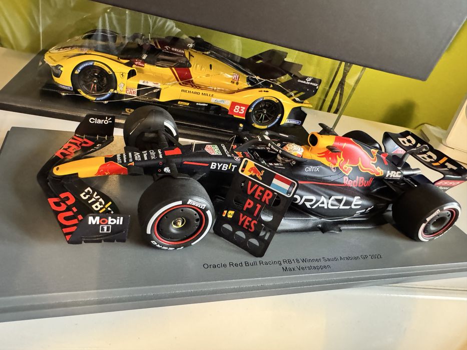 Max Verstappen Red Bull RB18 Saudi Arabia 1/18