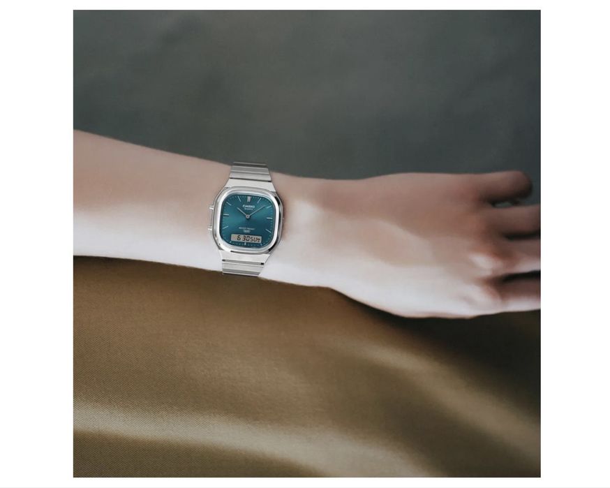 Zegarek Casio Vintage AQ-240E-3AEF srebrny