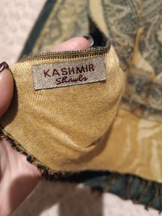 Продам гарний кашеміровий палантин -шарф