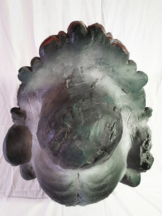 Busto de buda senhora