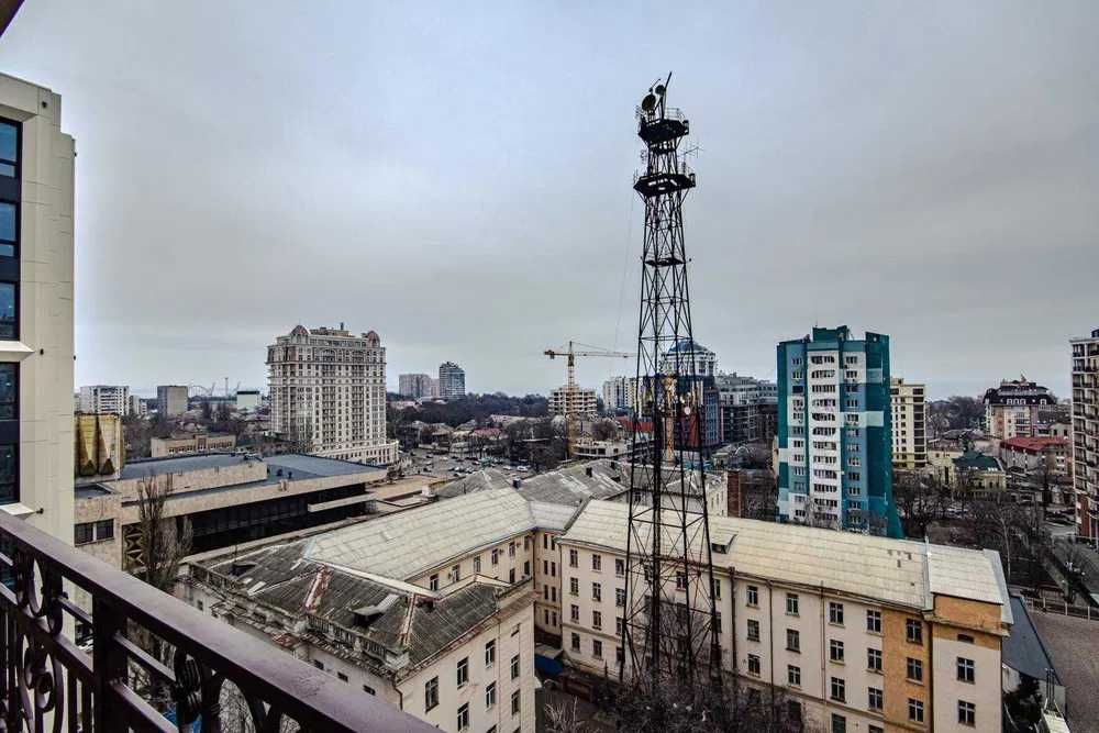 4 комн-106 метров. Вид на море. Итальянский бульвар. Дом сдан. 12/15эт