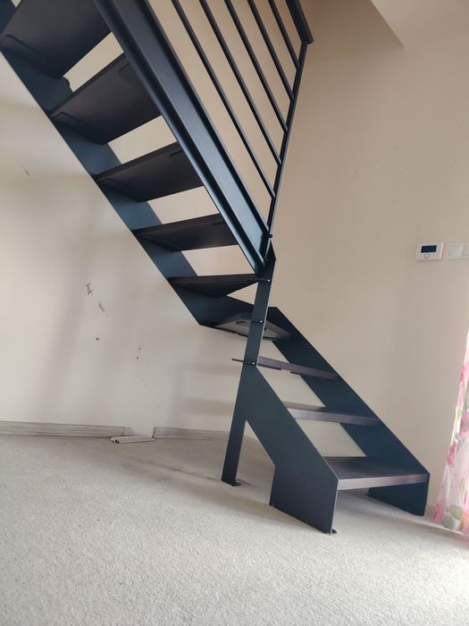 Schody stalowe schody dębowe metalowe