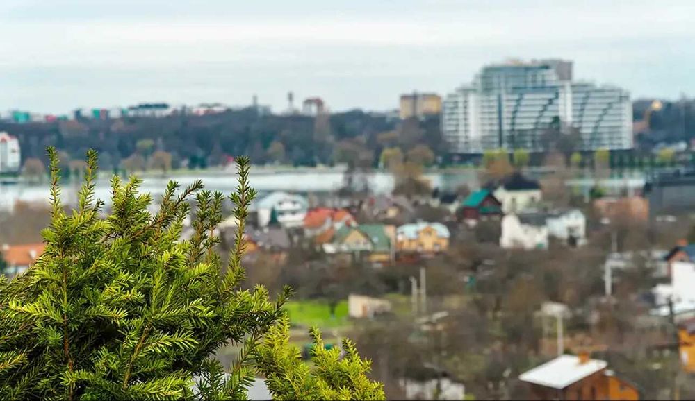 1-кім з крутим плануванням біля озера