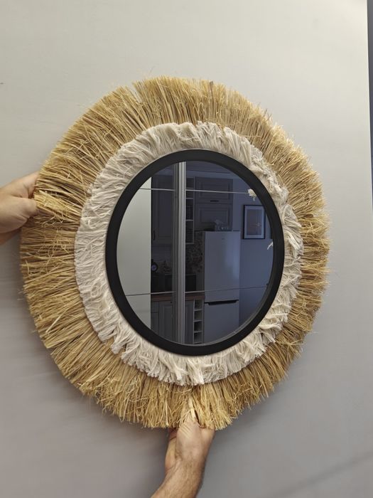 Lustro okrągłe w stylu Boho