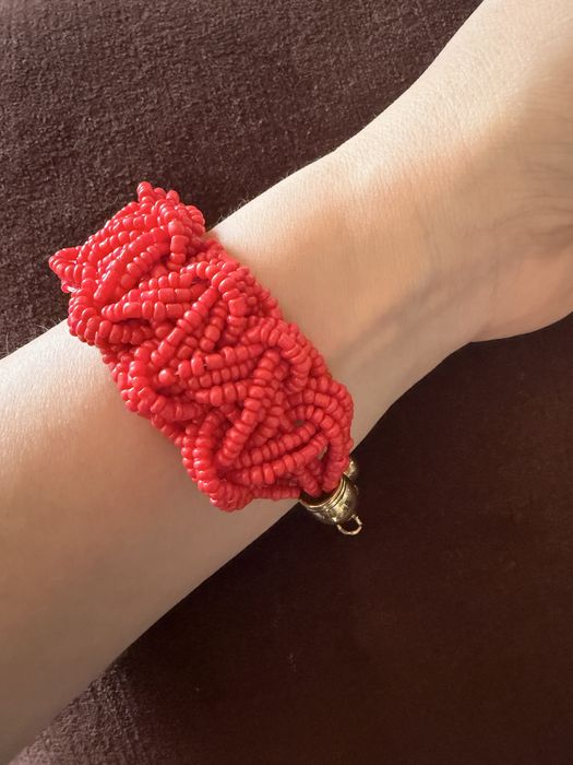 Pulseira entrançada vermelha