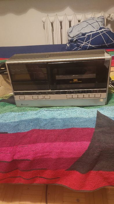 Zestaw kamera plus magnetowid z lat 80.