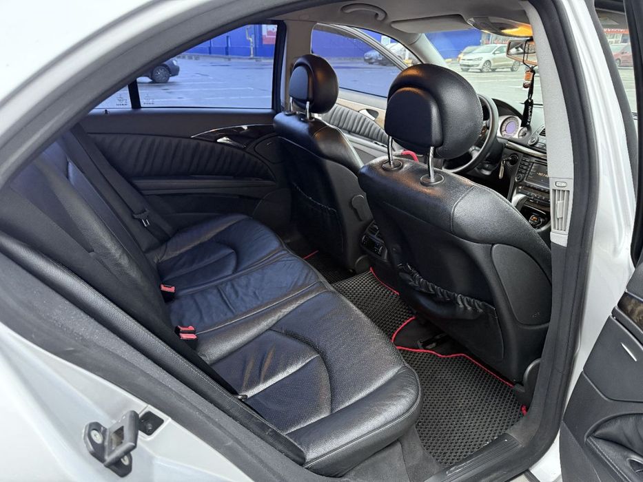 Mercedes-benz E - Class