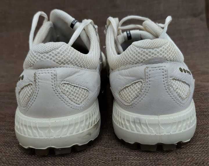 Кросівки    ECCO
