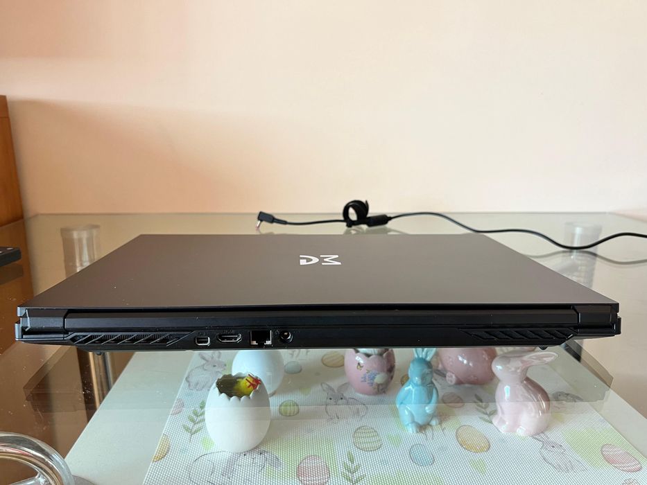Laptop Dream Machines NH77DE